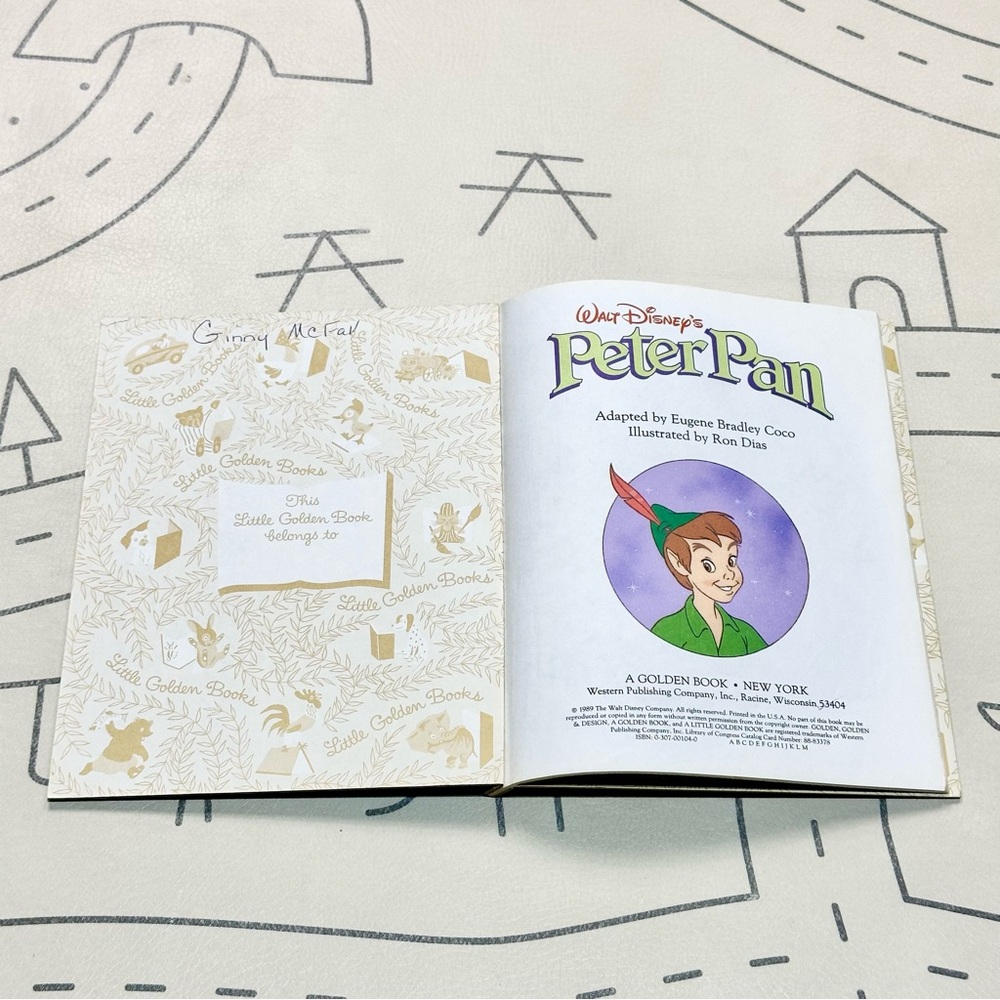 Walt Disney's Peter Pan Vintage Little Golden Book - Picture 4 of 4